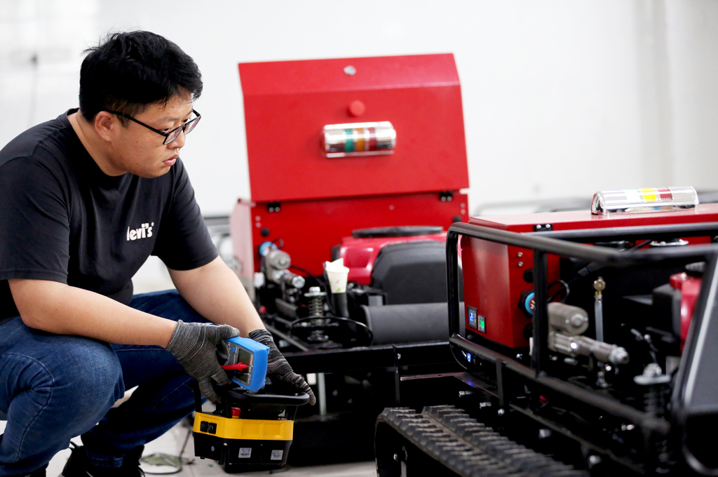 commercial robotic lawn mower