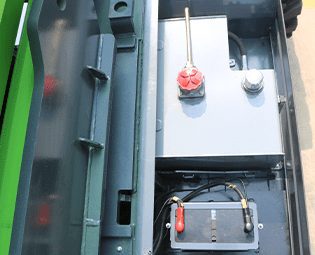 Oil-Tank-and-Emergency-Battery-Pump
